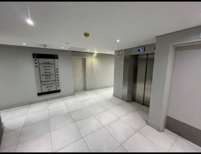 62M² OFFICE TO LET IN GREEN POINT